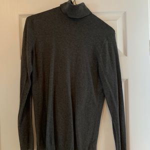 Gap turtleneck M
